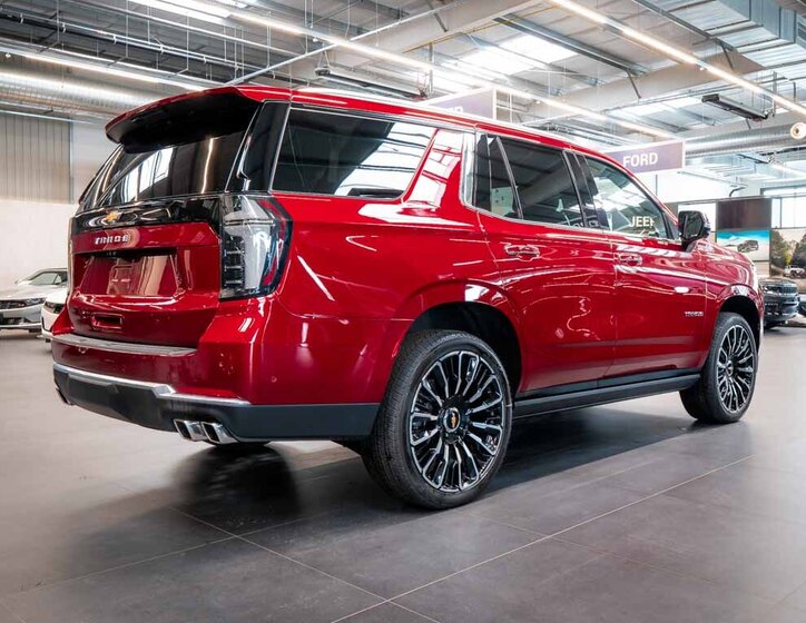 Chevrolet Tahoe SUV 6,2 l 313 kw