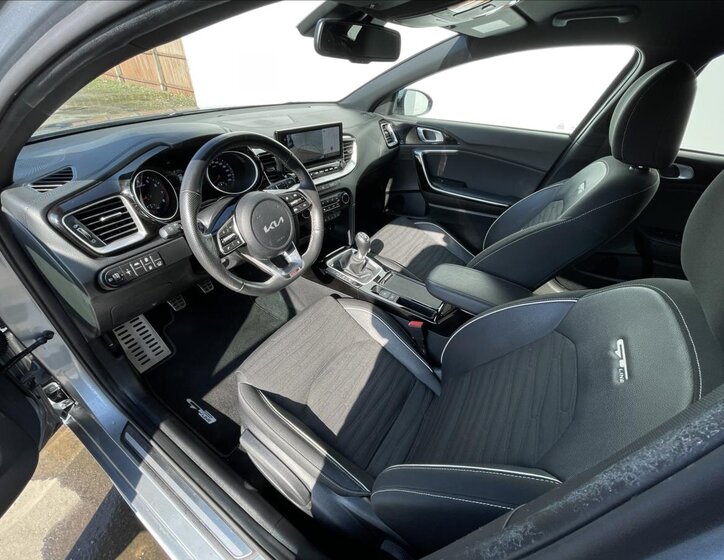 KIA ProCeed Hatchback 1,5 l 118 kw