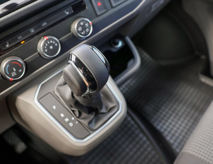 Volkswagen Transporter 27