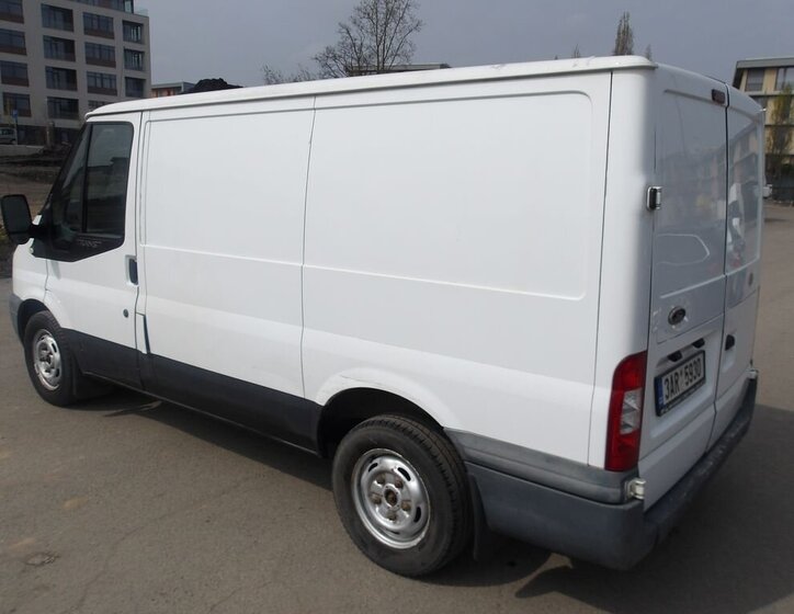 Ford Transit Skříň 2,2 l 63 kw
