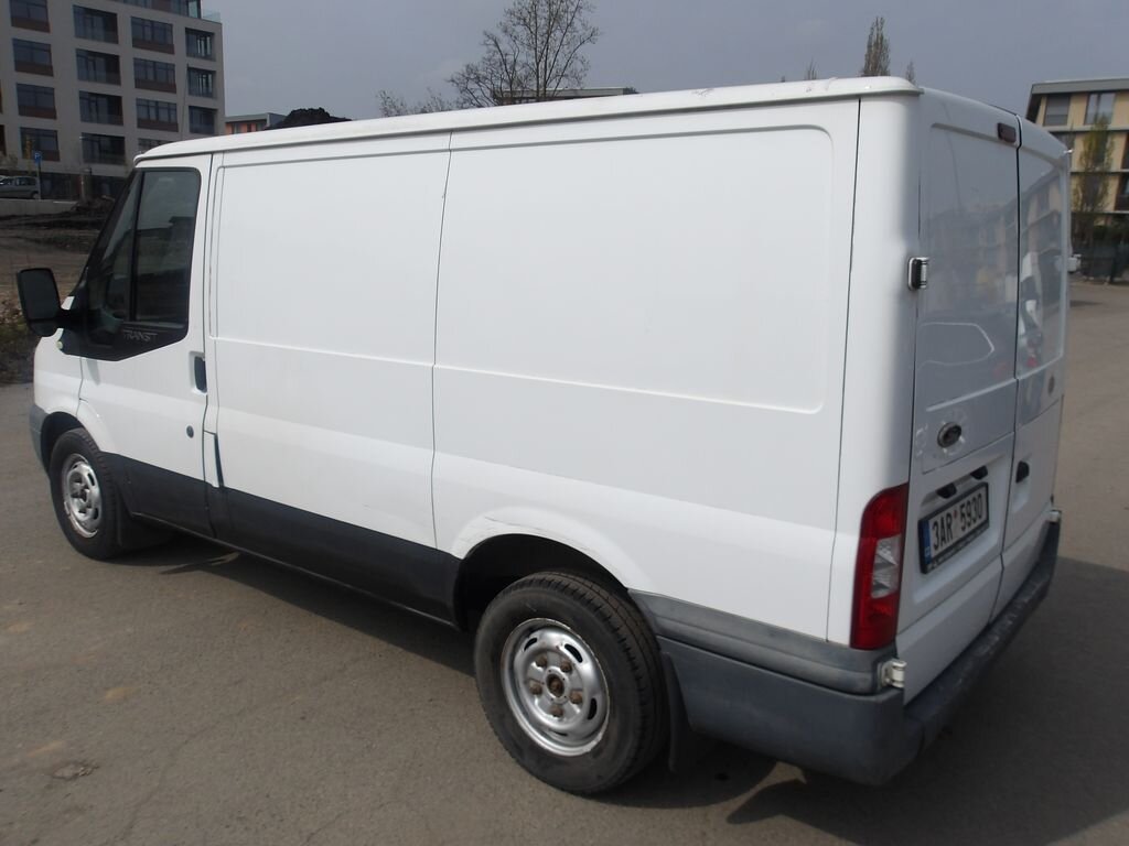 Ford Transit Skříň 2,2 l 63 kw