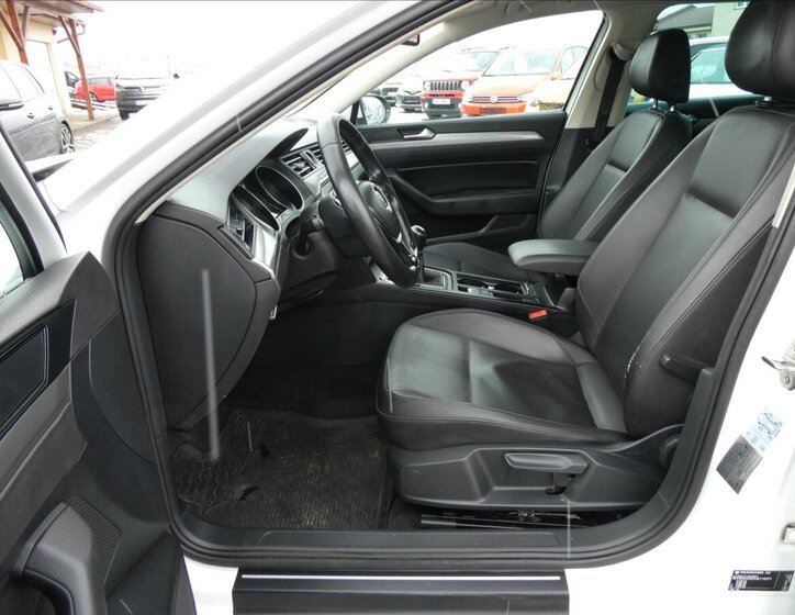 Volkswagen Passat Kombi 2,0 l 110 kw