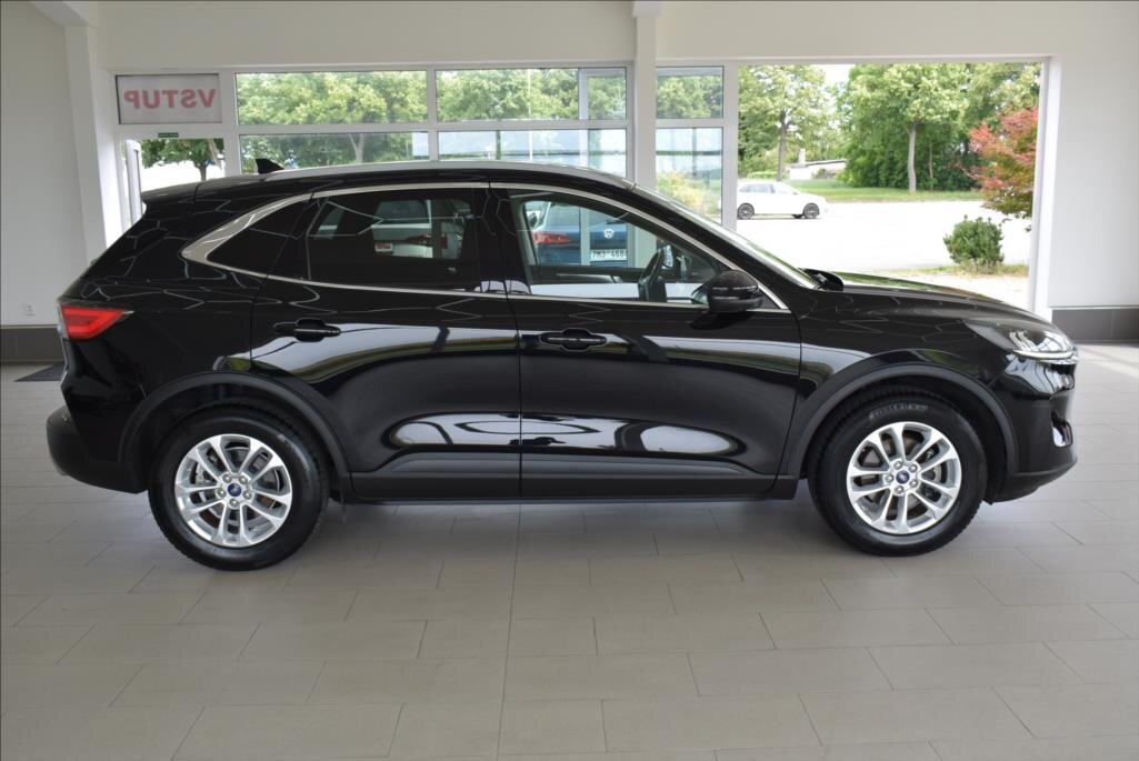 Ford Kuga SUV 1,5 l 110 kw