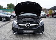 Mercedes-Benz GLE 10