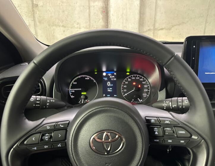 Toyota Yaris 14