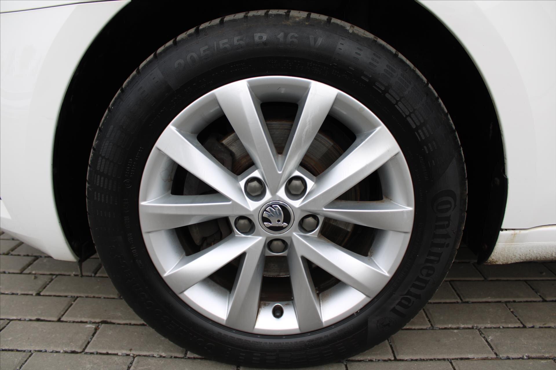 Škoda Octavia Kombi 2,0 l 110 kw