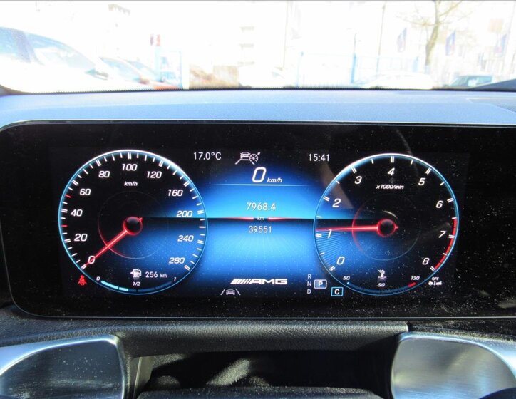 Mercedes-Benz GLB Kombi 2,0 l 225 kw