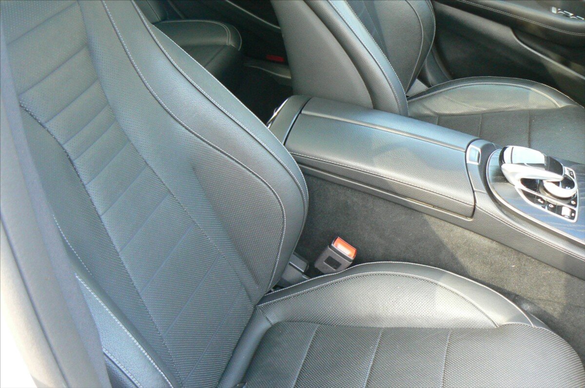 Mercedes-Benz Třídy E Kombi 2,0 l 143 kw