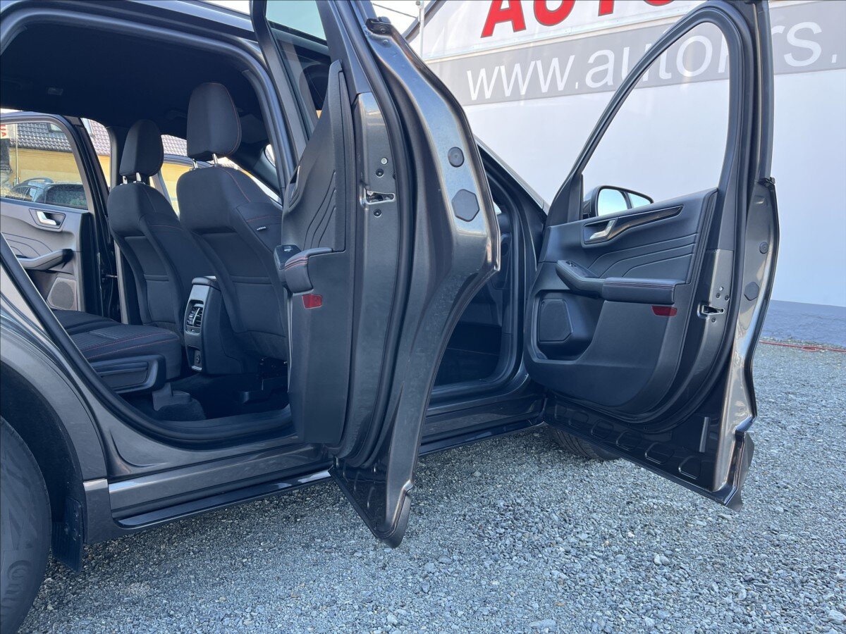 Ford Kuga Kombi 1,5 l 111 kw