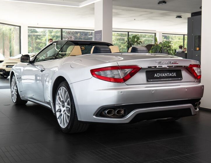 Maserati GranCabrio 4