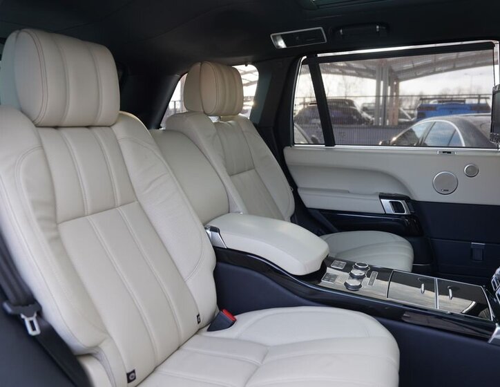 Land Rover Range Rover SUV / Terénní 4,4 l 250 kw