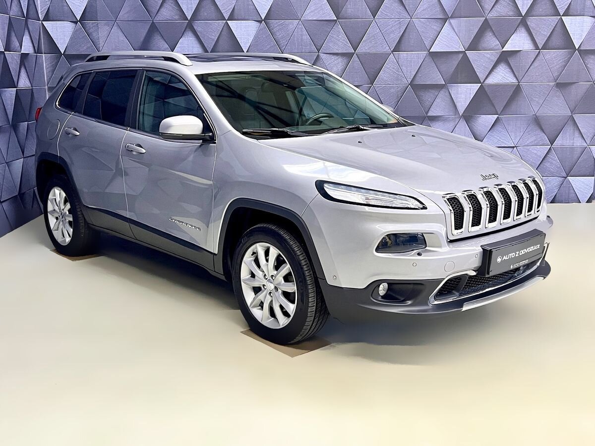 Jeep Cherokee SUV / Terénní 2,0 l 125 kw
