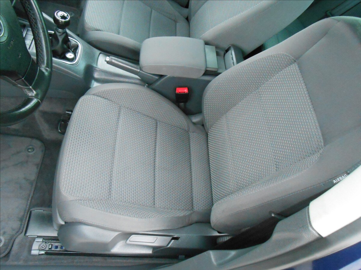 Volkswagen Jetta Sedan / Limuzína 2,0 l 125 kw