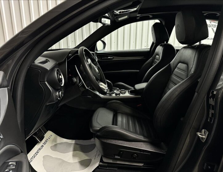 Alfa Romeo Stelvio 39