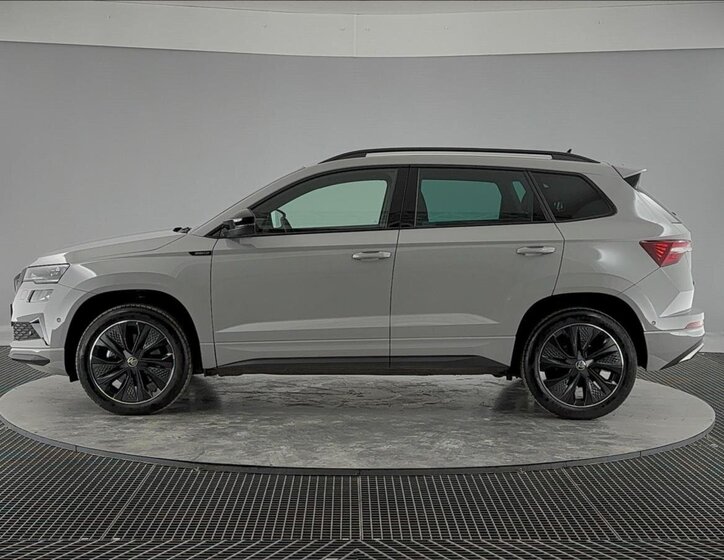 Škoda Karoq SUV / Terénní 1,5 l 110 kw