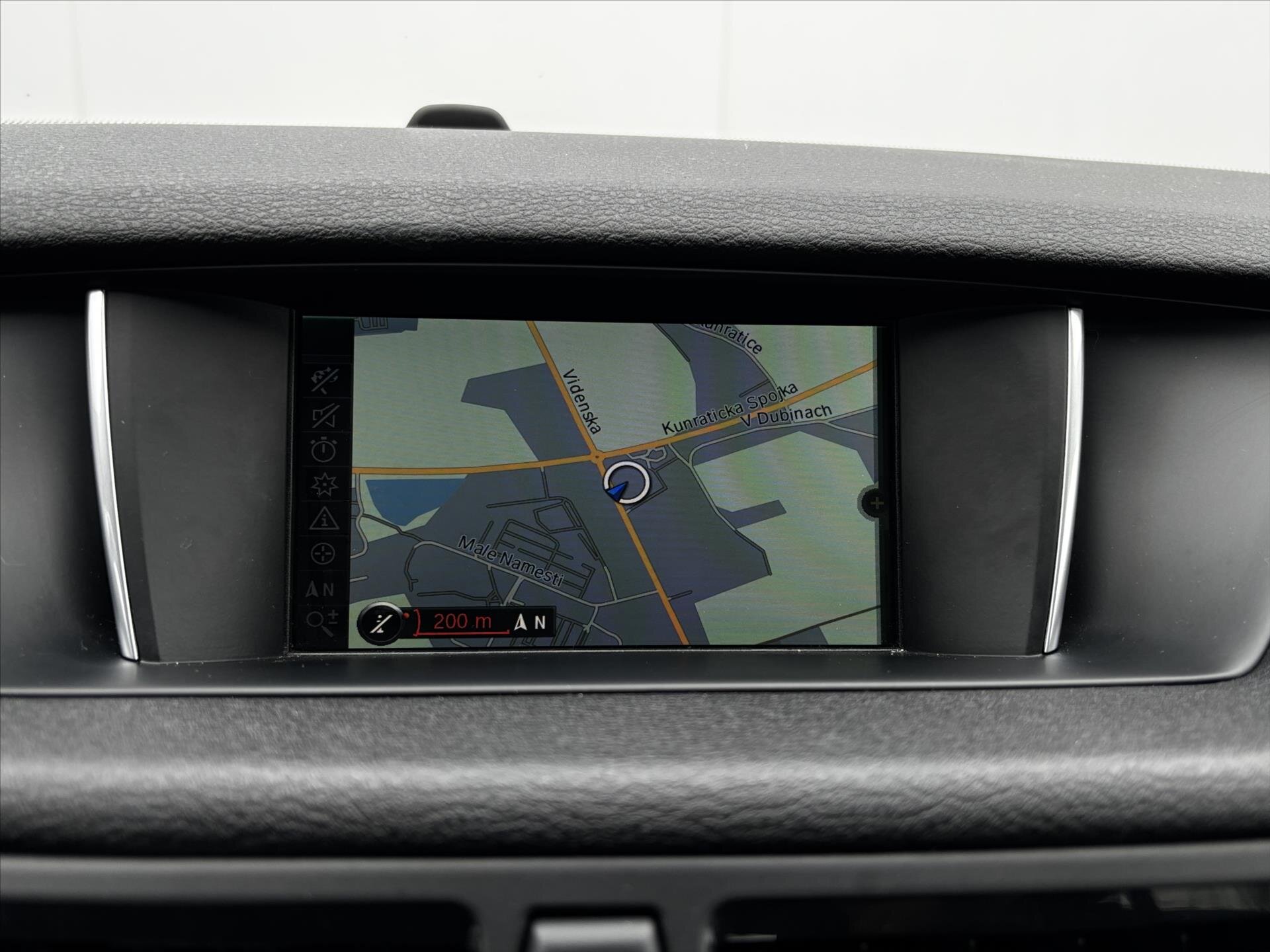 BMW X1 SUV / Terénní 2,0 l 105 kw