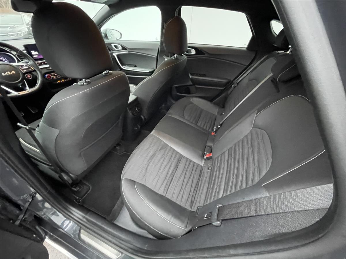 KIA ProCeed Kombi 1,5 l 118 kw