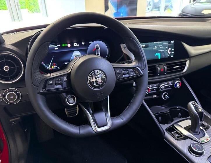 Alfa Romeo Giulia 16