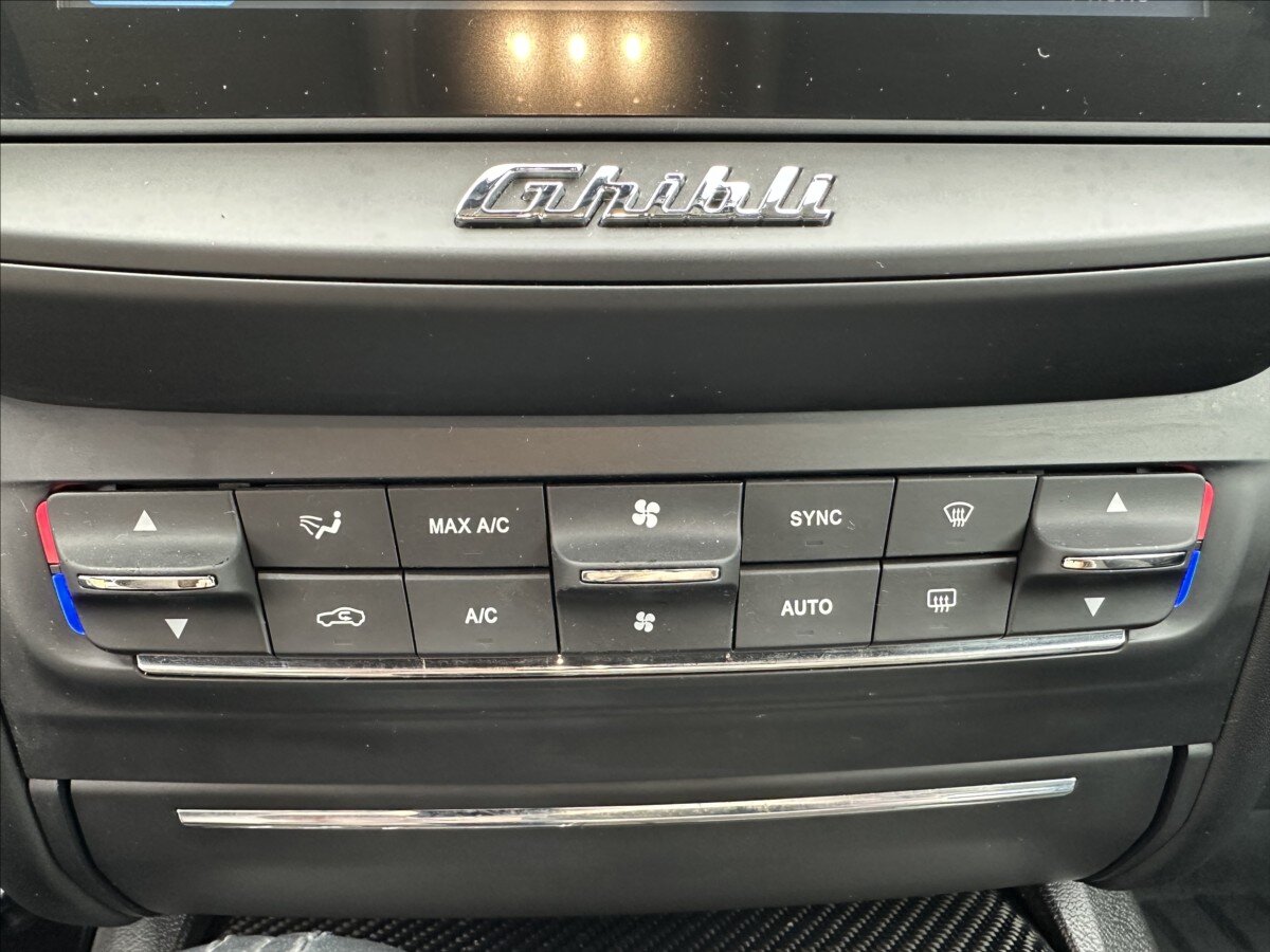 Maserati Ghibli Sedan 3,0 l 316 kw