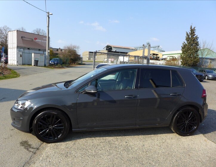 Volkswagen Golf Hatchback 1,2 l 63 kw