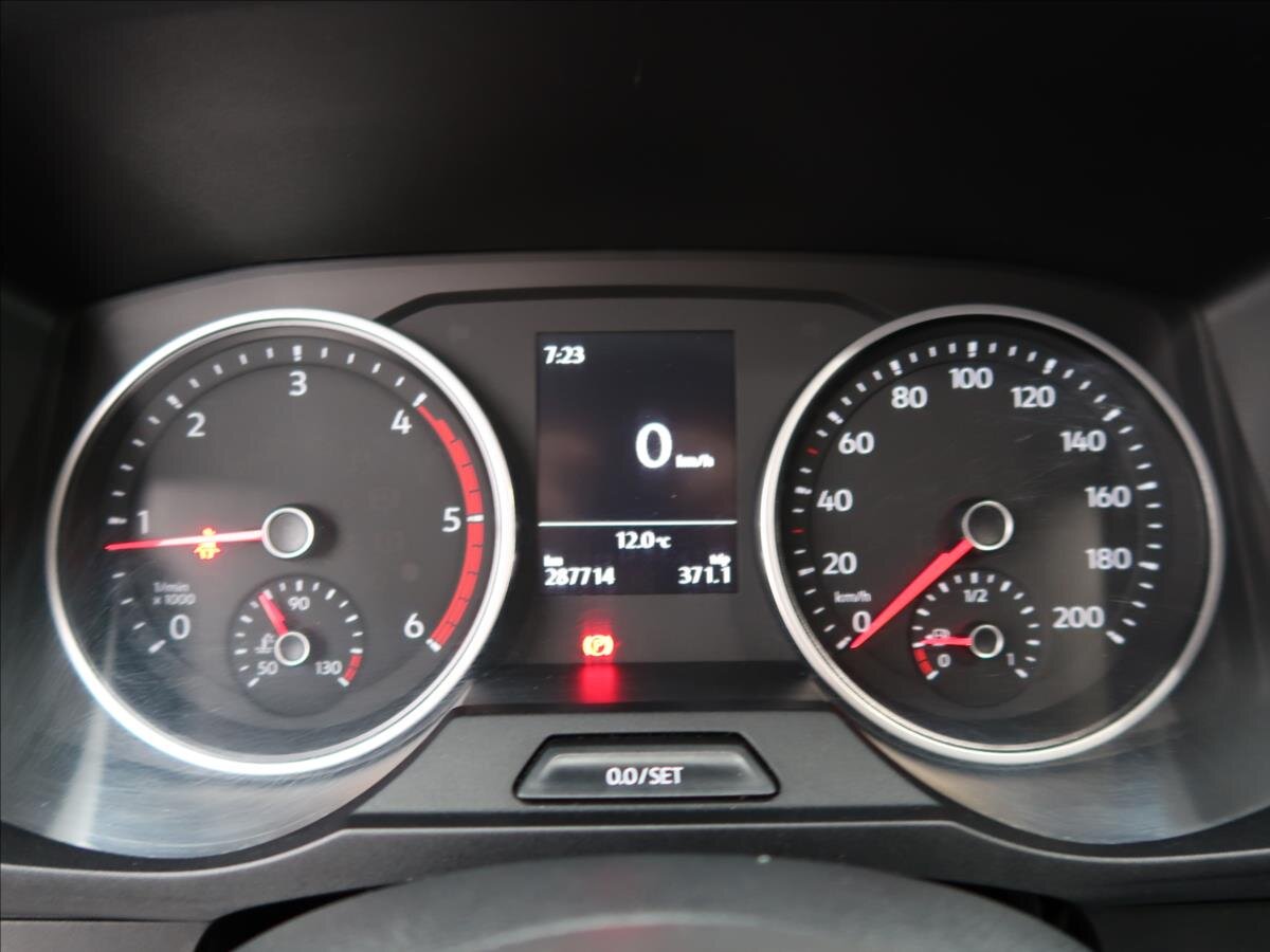 Volkswagen Crafter Skříň 2,0 l 103 kw