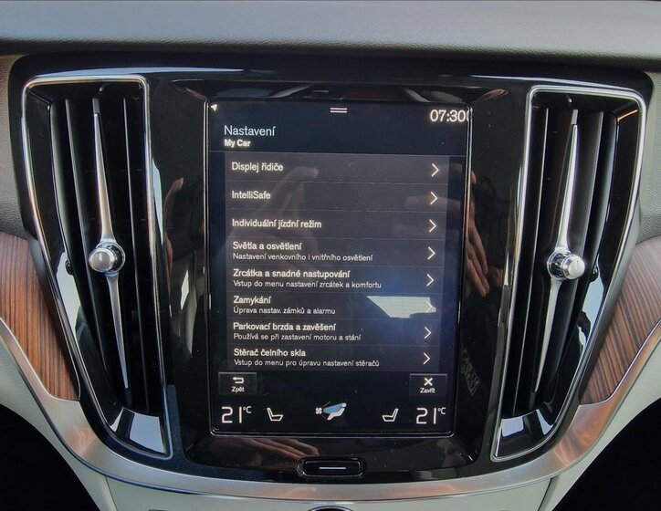 Volvo V60 Kombi 2,0 l 140 kw