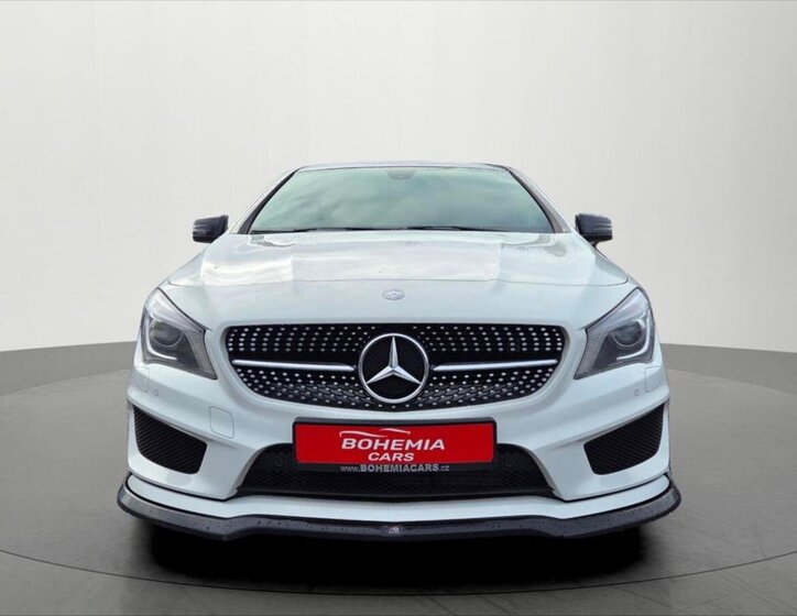 Mercedes-Benz CLA Sedan 1,8 l 100 kw
