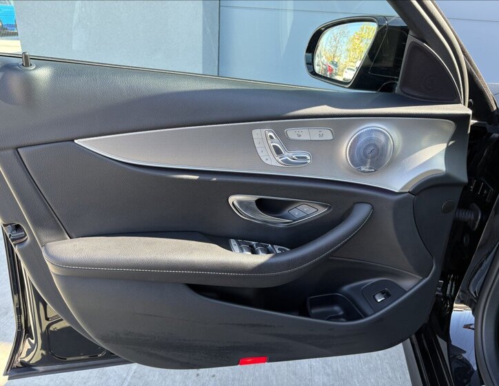 Mercedes-Benz Třídy E Sedan / Limuzína 3,0 l 190 kw