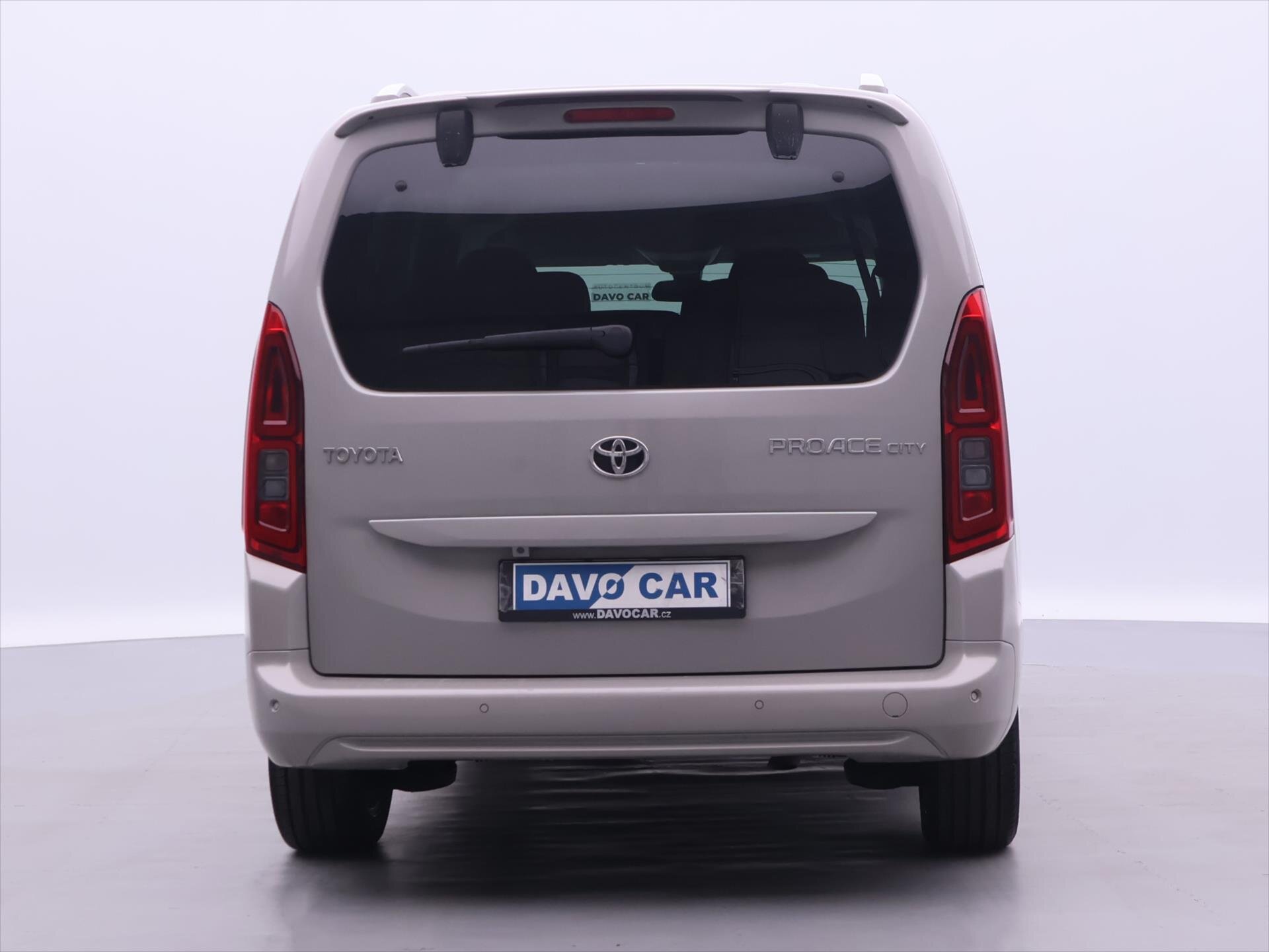 Toyota ProAce City Verso MPV 1,2 l 81 kw