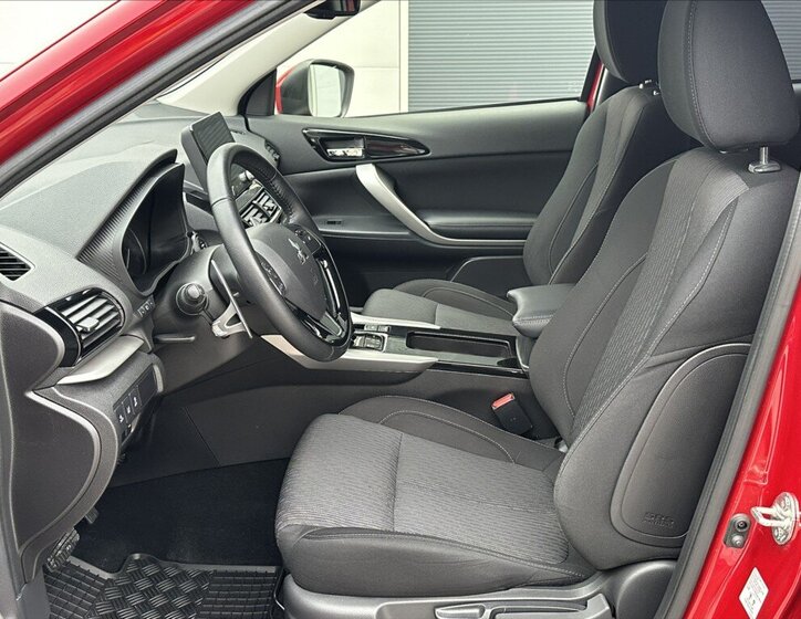 Mitsubishi Eclipse Cross SUV / Terénní 2,4 l 138 kw