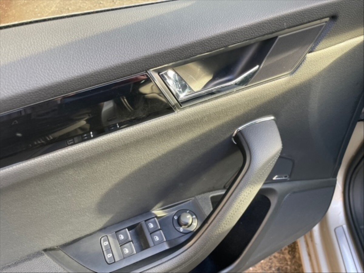 Škoda Superb Kombi 2,0 l 147 kw