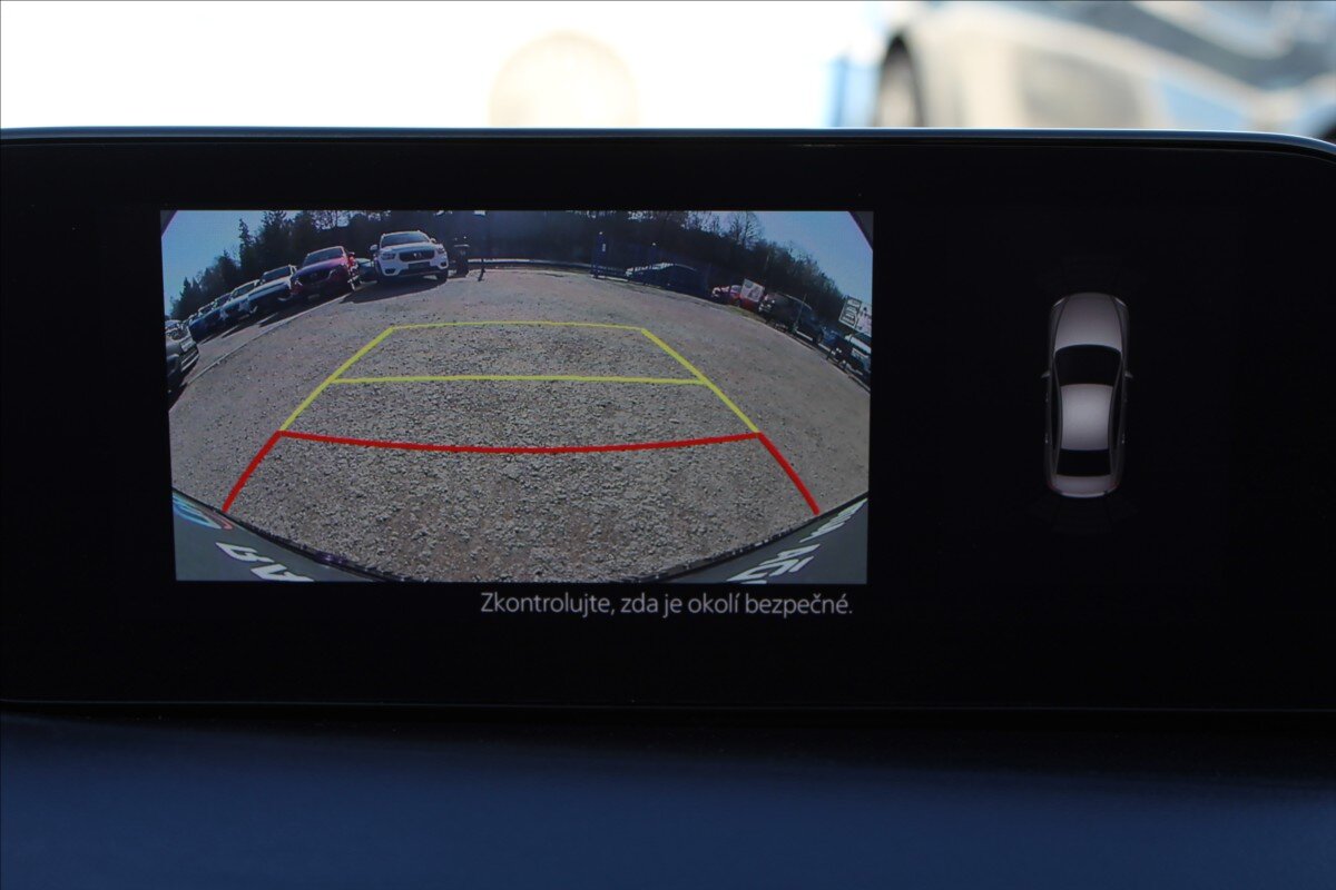 Mazda 3 Sedan / Limuzína 2,0 l 110 kw