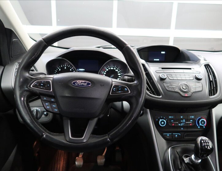 Ford Kuga Hatchback 1,5 l 88 kw