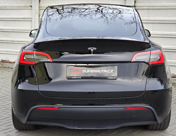 Tesla Model Y SUV 0,0 393 kw