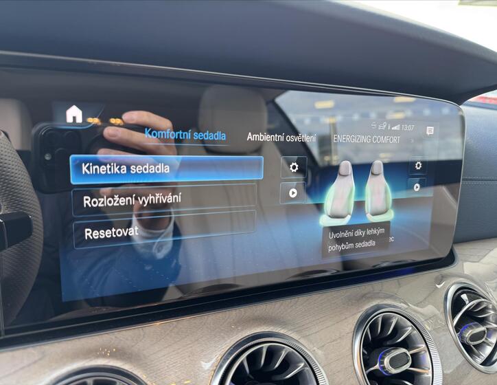 Mercedes-Benz Třídy E 11