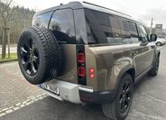 Land Rover Defender 7