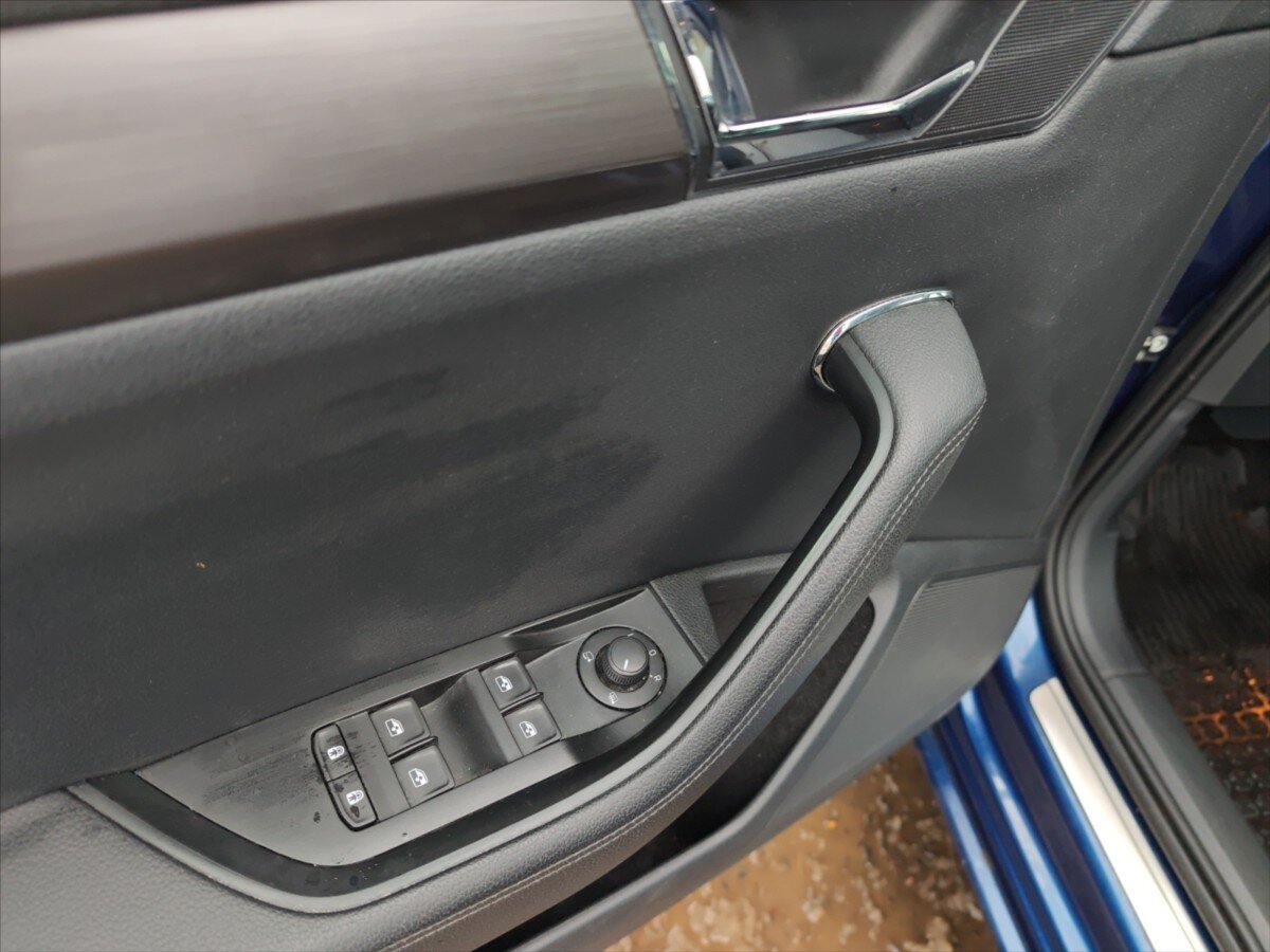 Škoda Superb Kombi 2,0 l 140 kw