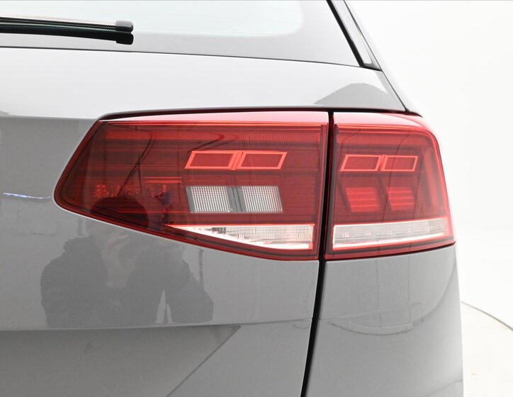 Volkswagen Passat Kombi 2,0 l 110 kw