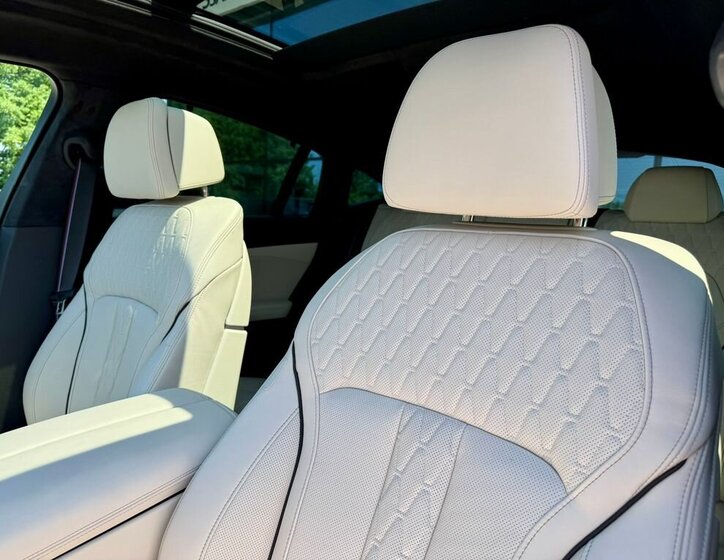 BMW X6 SUV / Terénní 4,4 l 210 kw