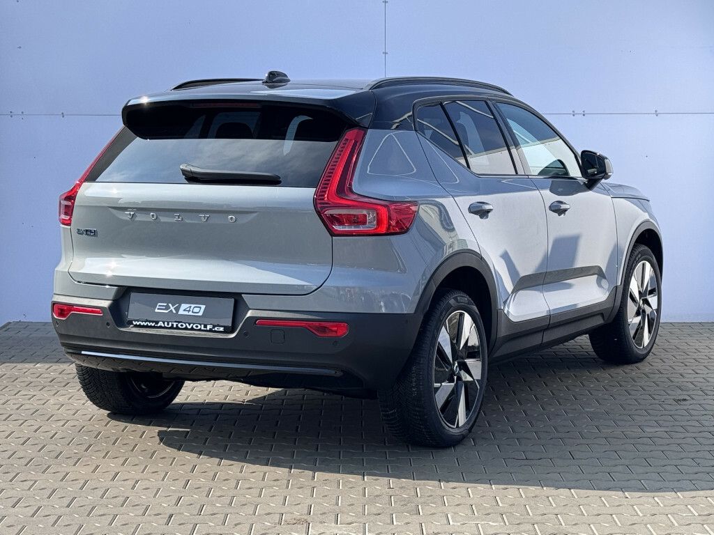 Volvo EX40