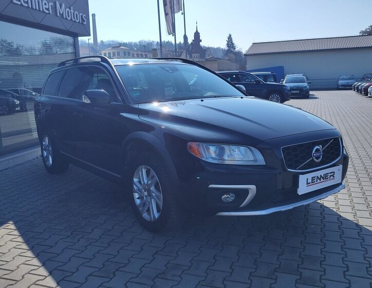 Volvo XC70 Kombi 2,4 l 158 kw