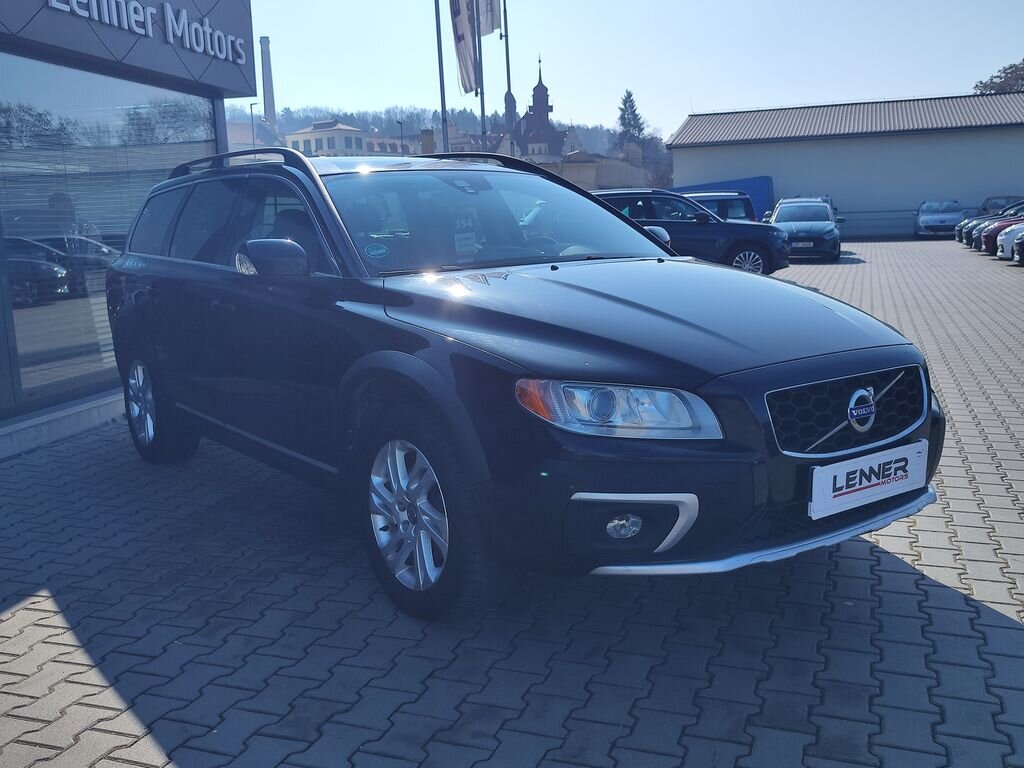 Volvo XC70 Kombi 2,4 l 158 kw