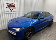 Alfa Romeo Giulia Sedan / Limuzína 2,0 l 206 kw