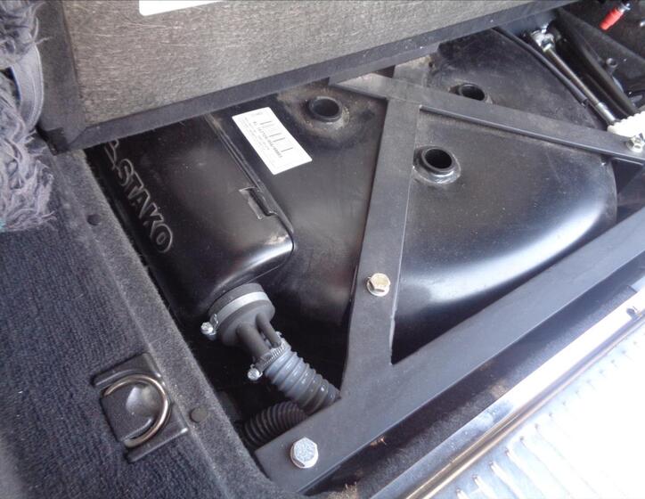 Mercedes-Benz 211 20