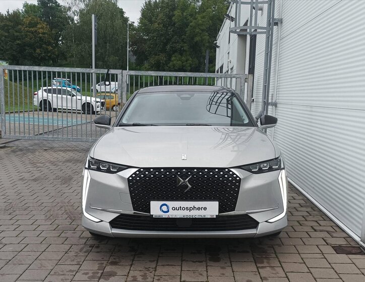 DS Automobiles DS4 Hatchback 1,2 l 96 kw