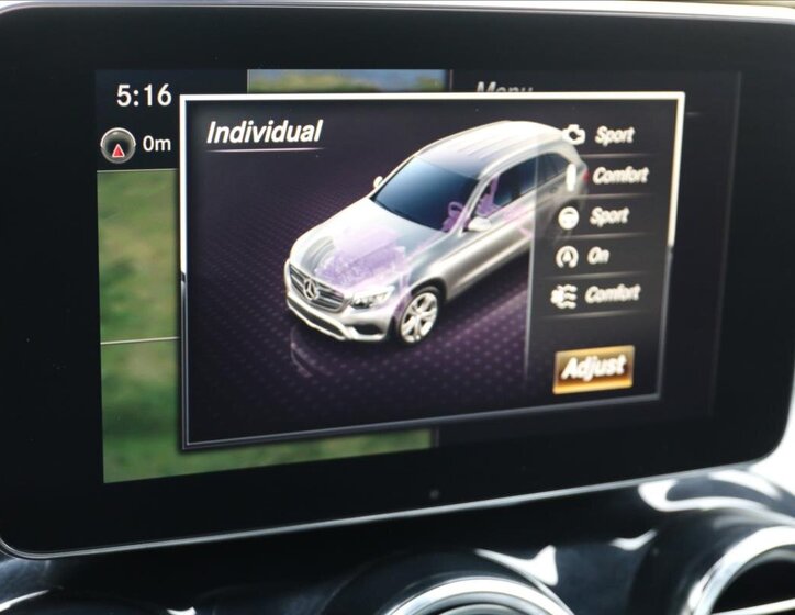 Mercedes-Benz GLC SUV 3,0 l 270 kw