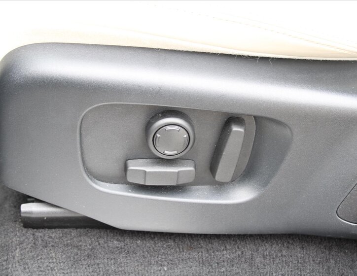 Land Rover Range Rover Sport SUV / Terénní 3,0 l 225 kw