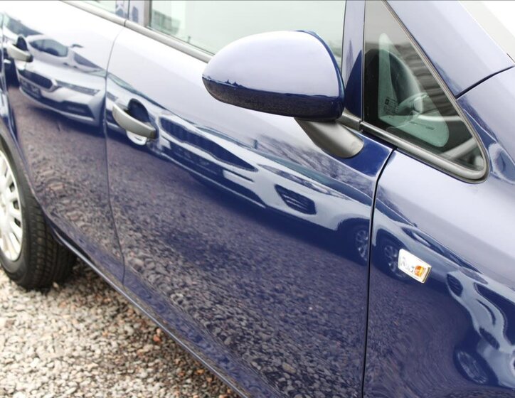 Opel Corsa Hatchback 998,0 44 kw