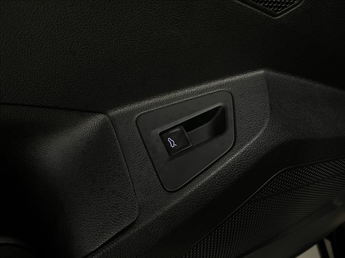 Volkswagen Touareg SUV / Terénní 3,0 l 210 kw