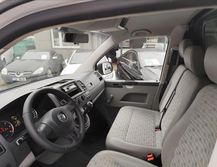 Volkswagen Transporter VAN-Minibus 2,0 l 75 kw